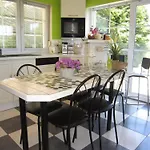 Charming House With View Of The Castle Semesterbostad *