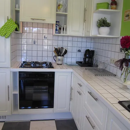 Charming House With View Of The Castle 펜션