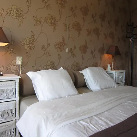 Charming House With View Of The Castle *