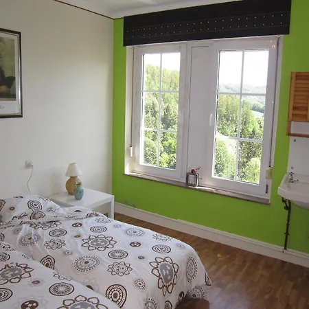 Charming House With View Of The Castle 펜션 *