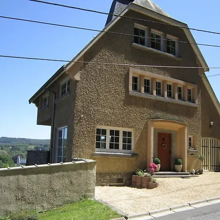 펜션 Charming House With View Of The Castle